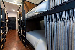 Pictures of OYO 75416 Rama3 Sunrise Hostel 1/3