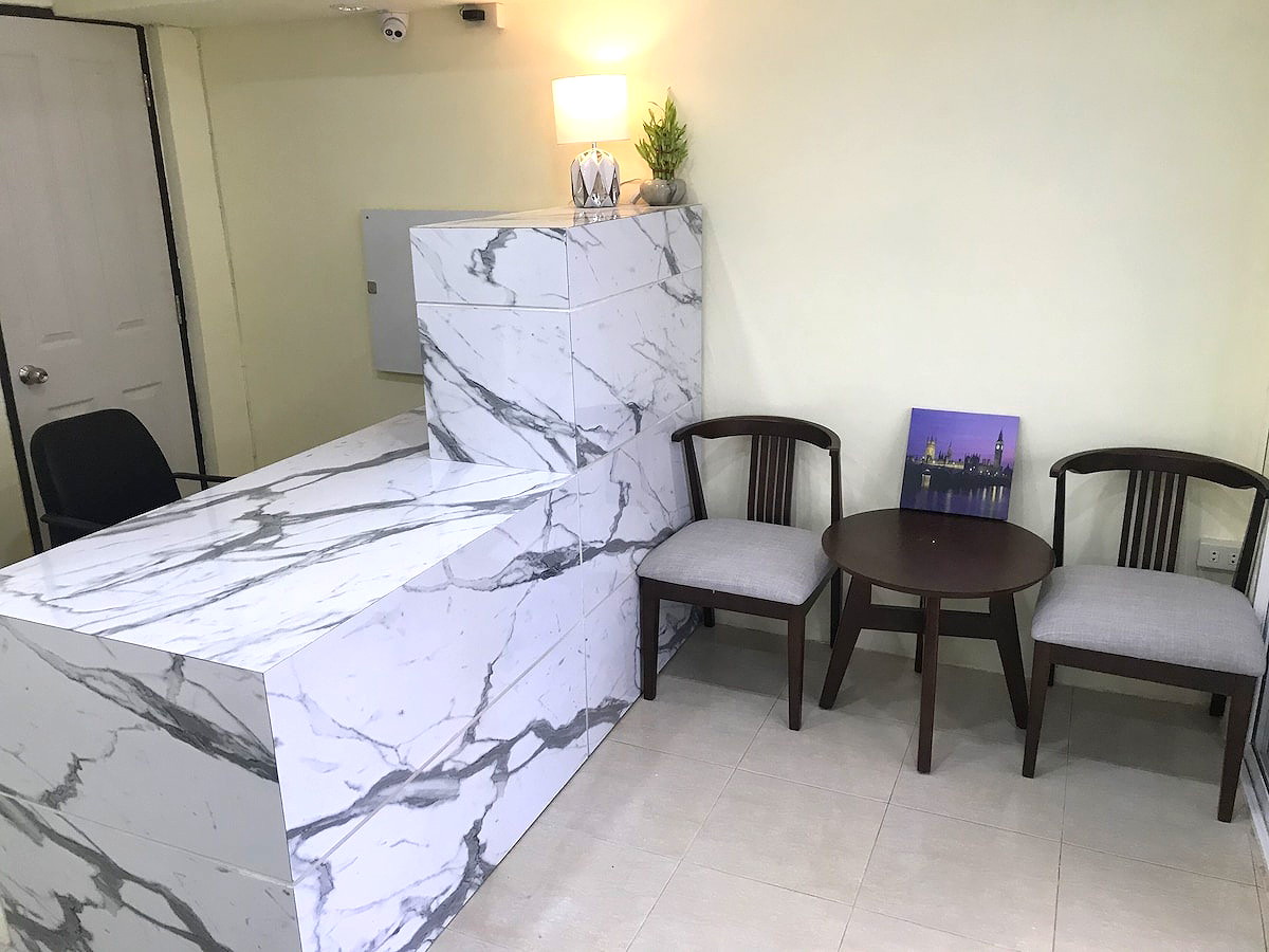 Pictures of Harry's Residence 5/8