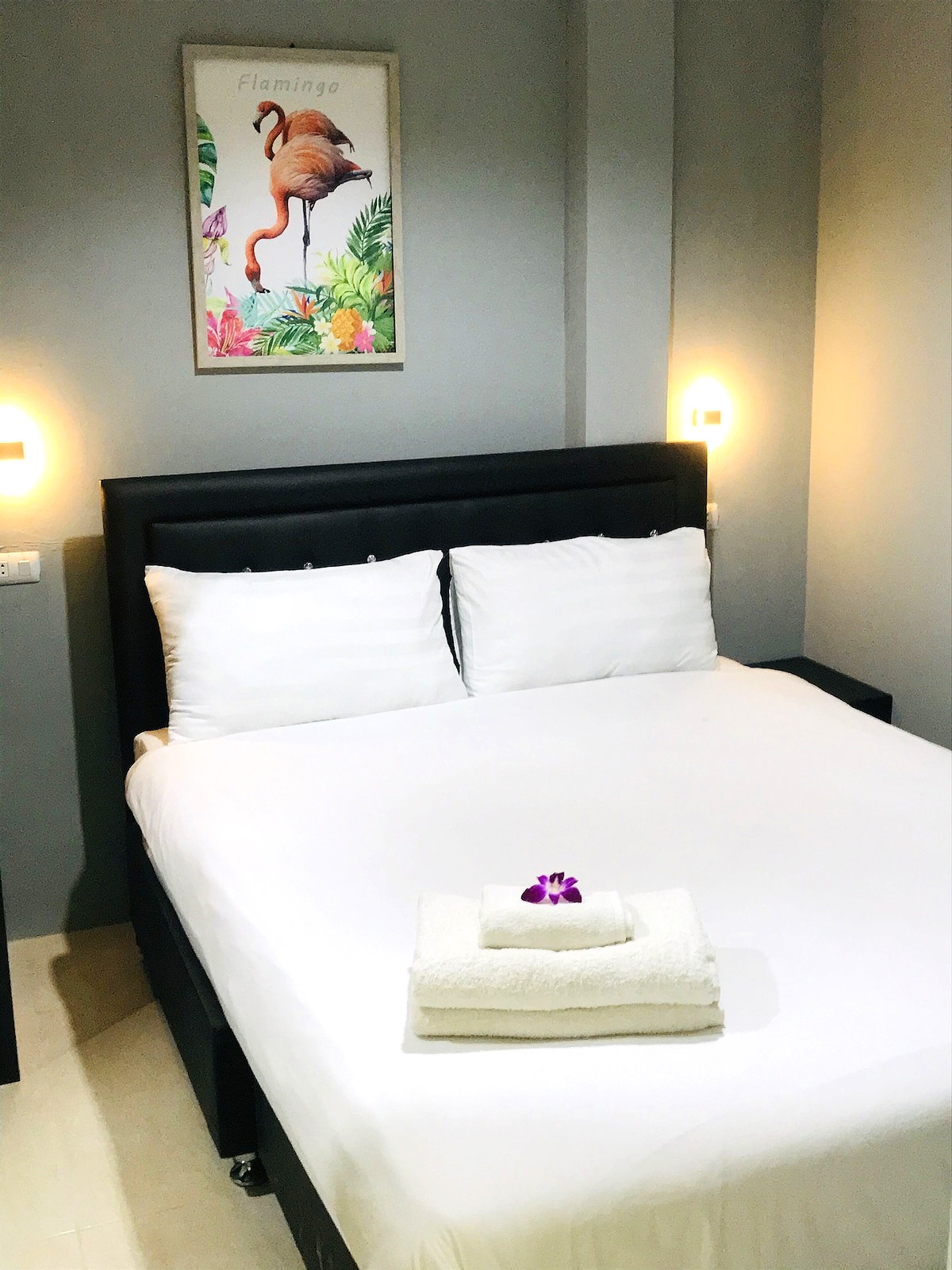 Pictures of Harry's Residence 1/8