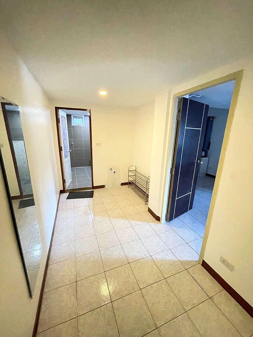 Pictures of Eight Residence 11/23