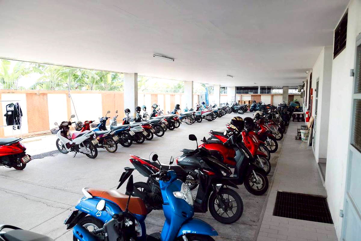 Pictures of Bann Krit 8/9