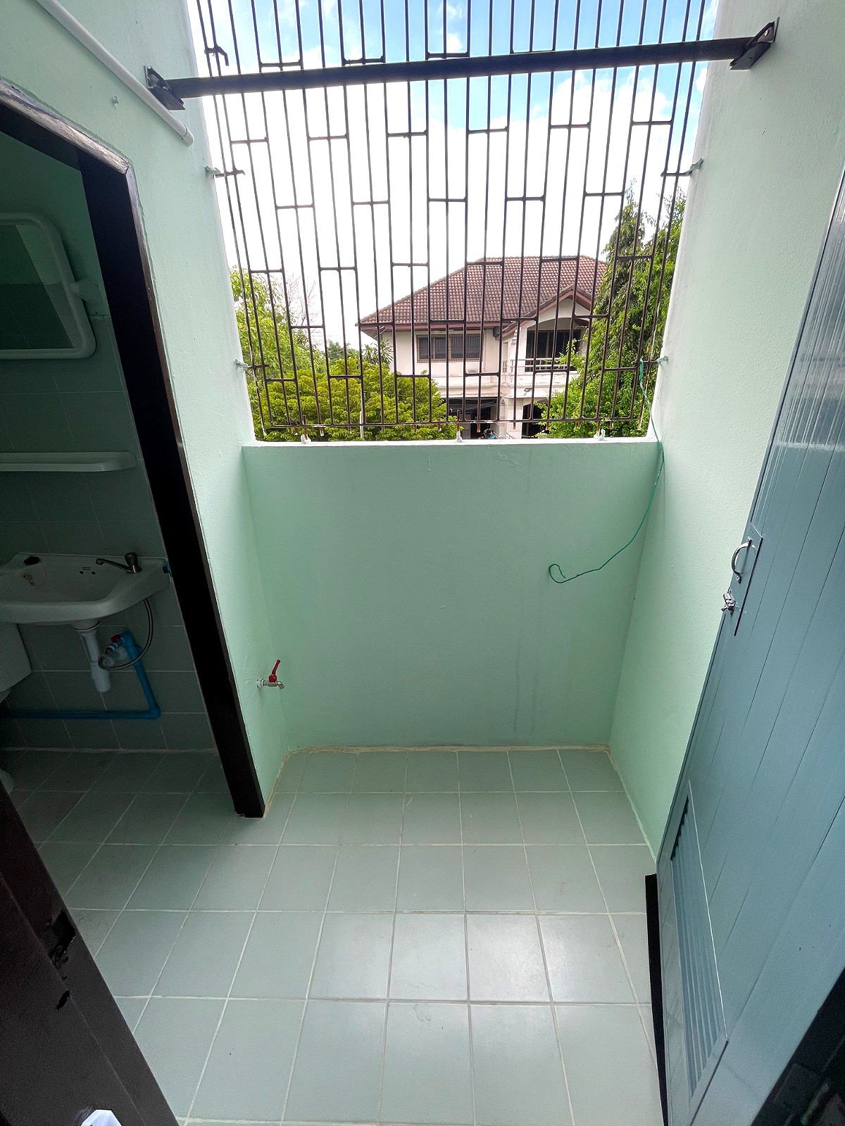 Pictures of STN Mansion soi Chaengwattana 14 8/8