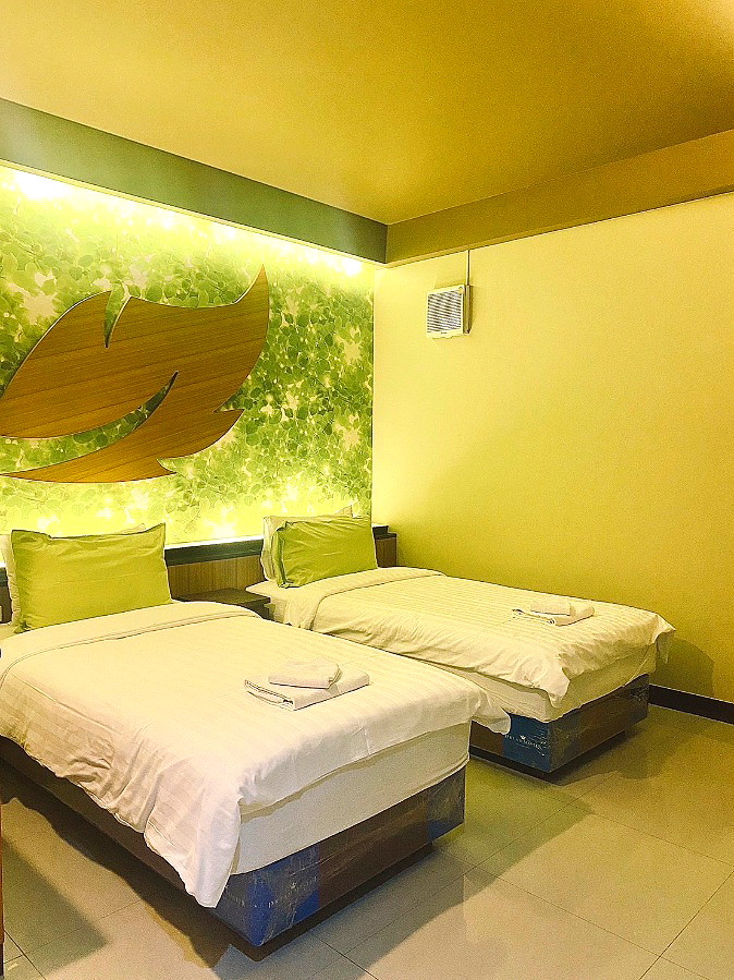 Pictures of LeRam Hotel 21/23