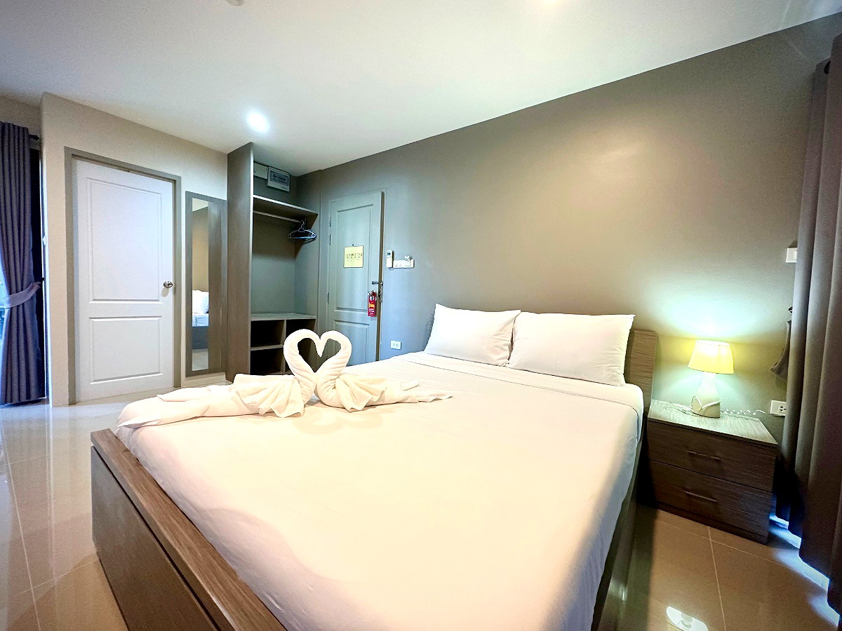 Pictures of Baan39 Apartment 1/19