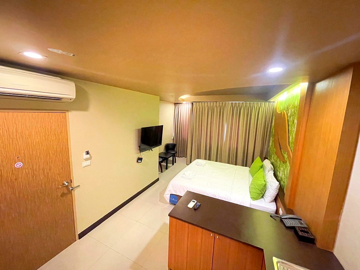 Pictures of LeRam Hotel 3/23