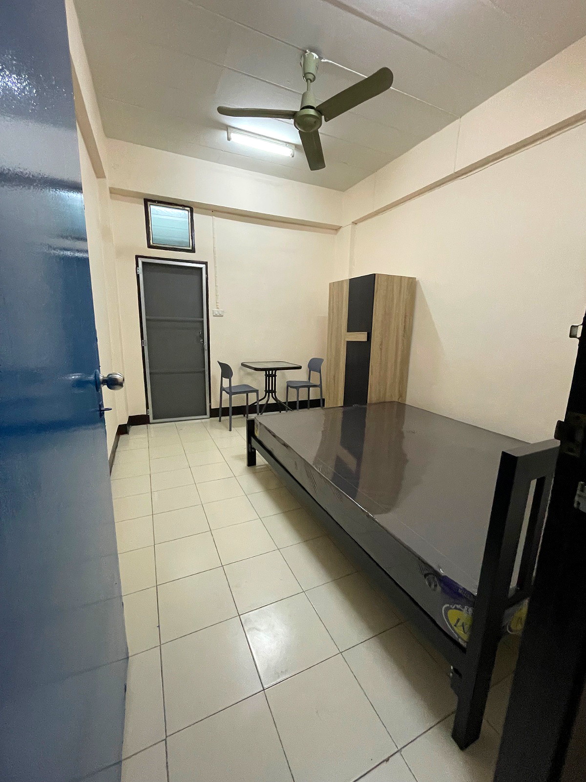 Pictures of STN Mansion soi Chaengwattana 14 4/8