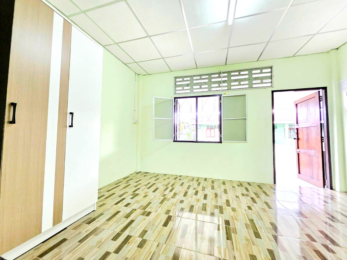 Pictures of ฺBandon torroror 7/24