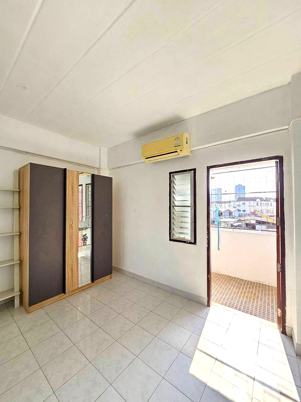 Pictures of Phattarasa house 40/50