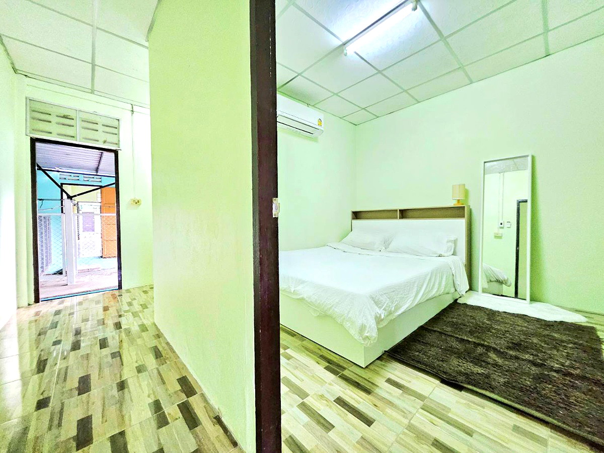 Pictures of ฺBandon torroror 3/24