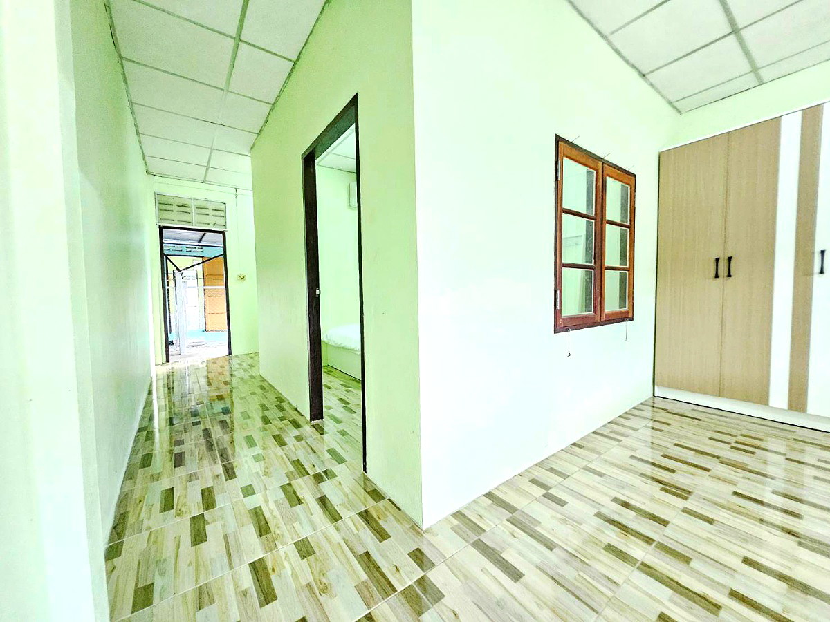 Pictures of ฺBandon torroror 2/24