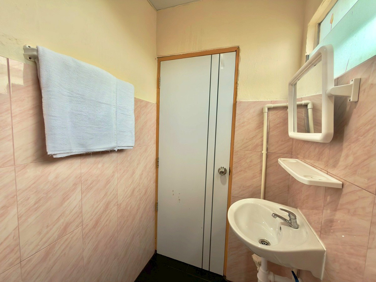 Pictures of  Baan B Service Apartment  20/22