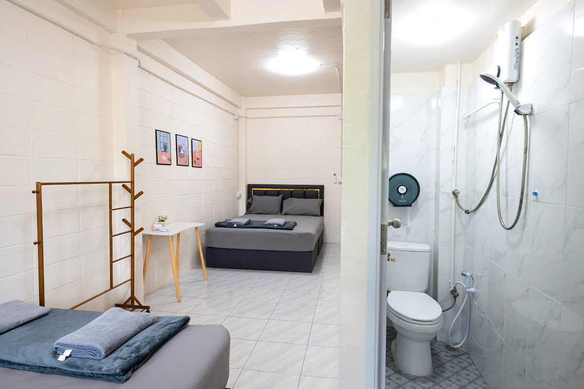 Pictures of At38 1/18