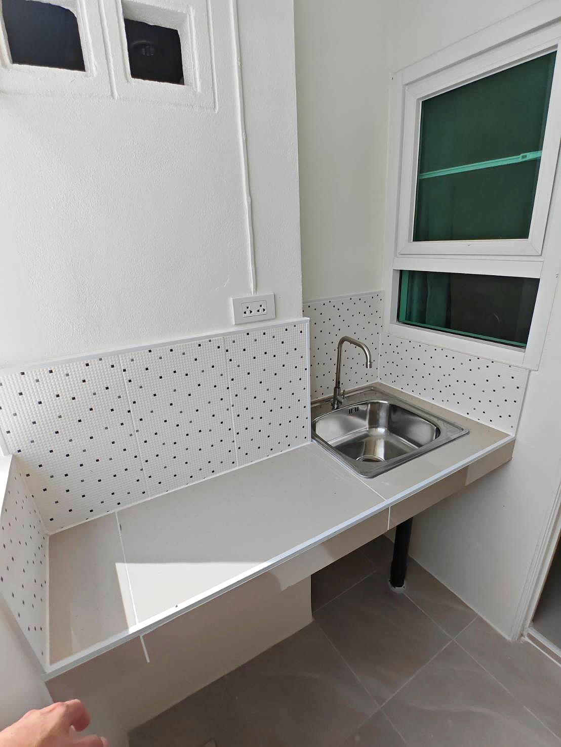 Pictures of N S Puthasakorn place 3/3