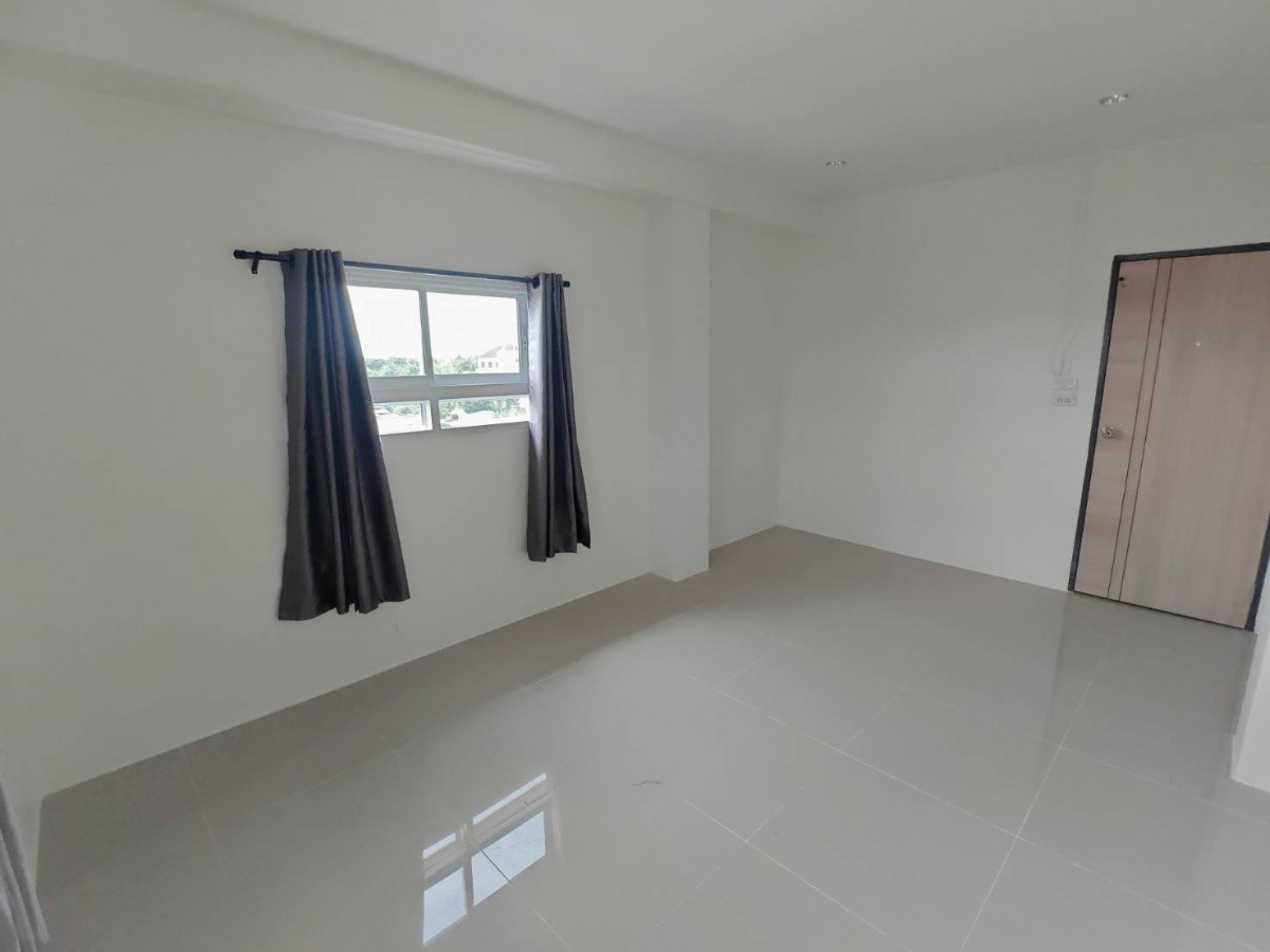 Condo — photo 2