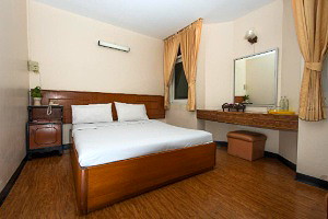 Pictures of Muangphol Mansion 5/7