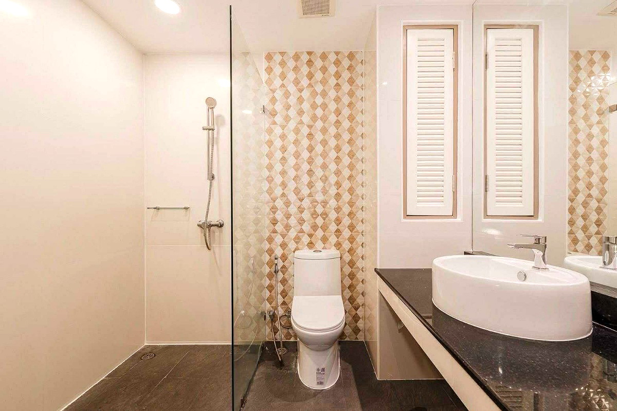 Pictures of Savanna Apartment Patong 8/18