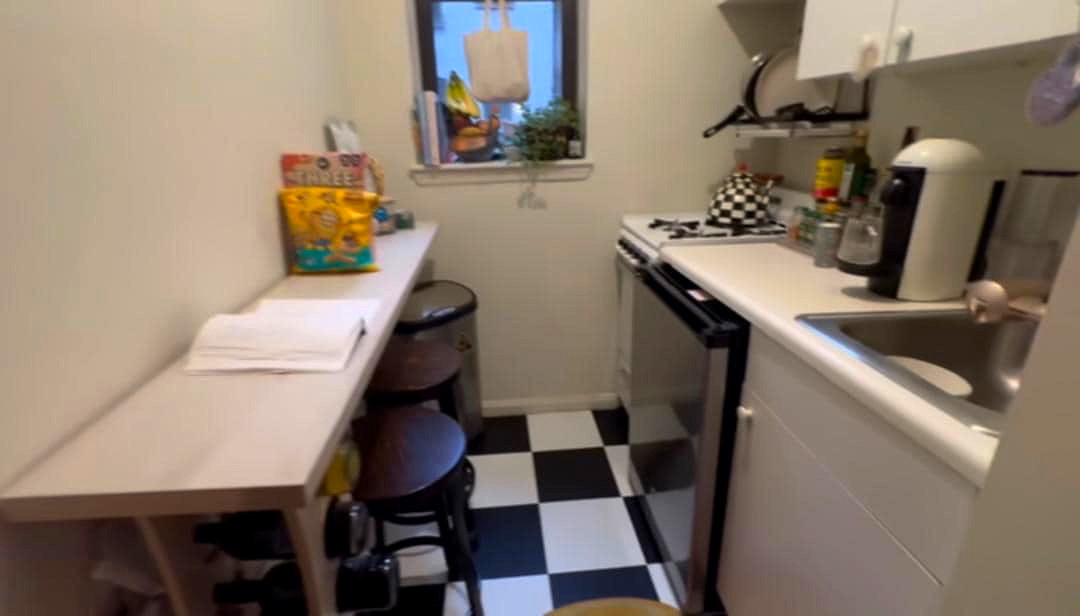 Pictures of Aroma Wongamat 2/9