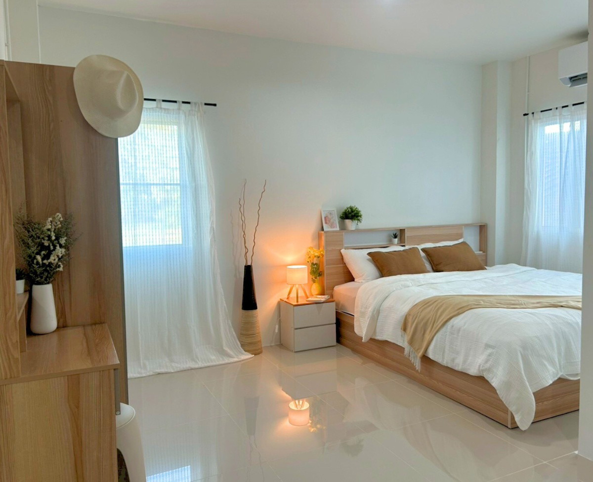 Condo — photo 2
