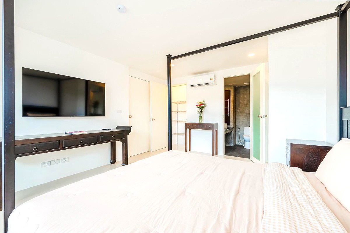 Pictures of Savanna Apartment Patong 12/18