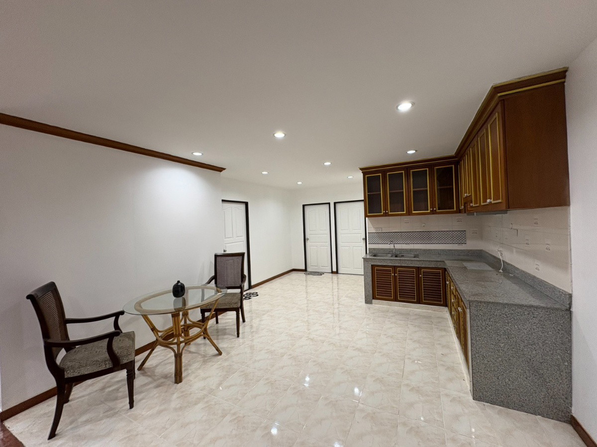 Condo · bangkok — photo 4