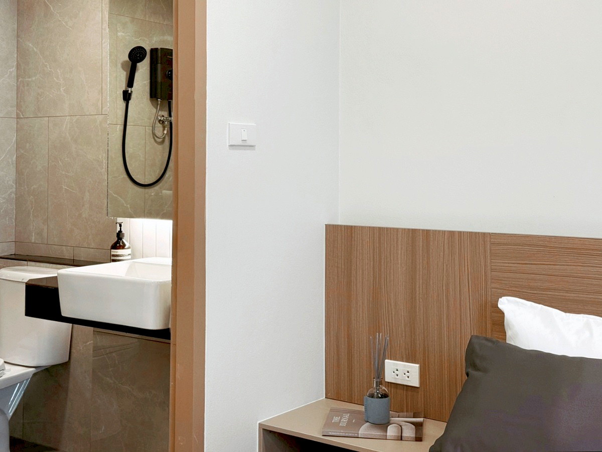 Pictures of Quarto Sukhumvit 81  (On Nut BTS Station) 20/25