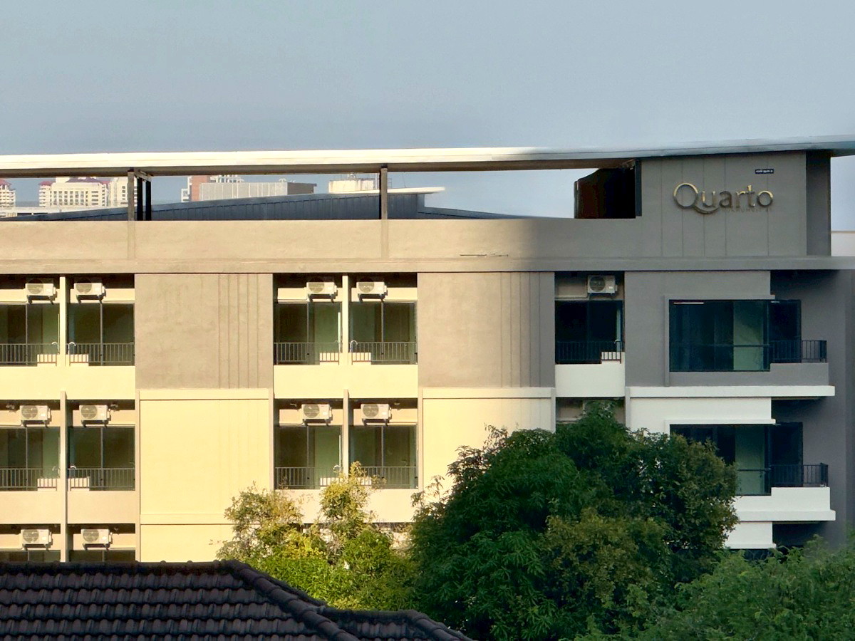 Pictures of Quarto Sukhumvit 81  (On Nut BTS Station) 25/25