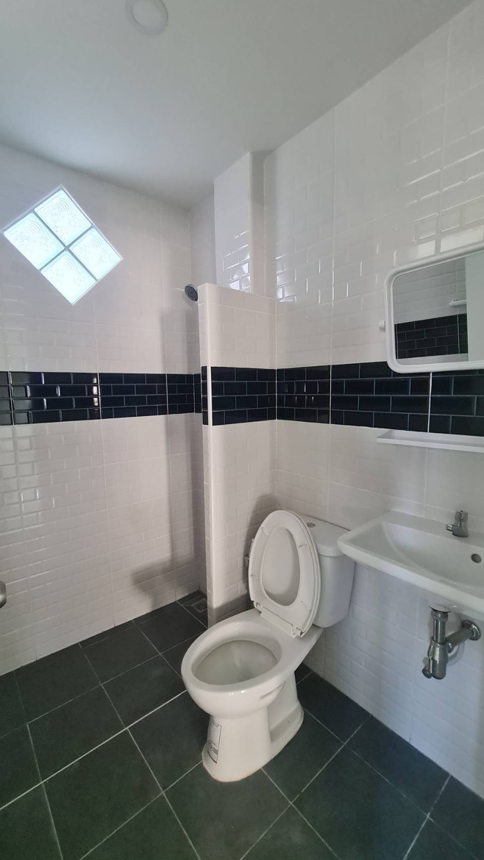 Condo — photo 4