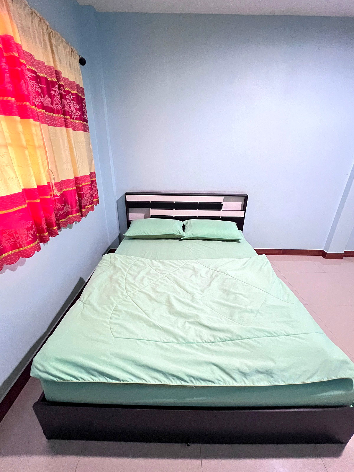 Pictures of Sasithon 888 Hill 1/12