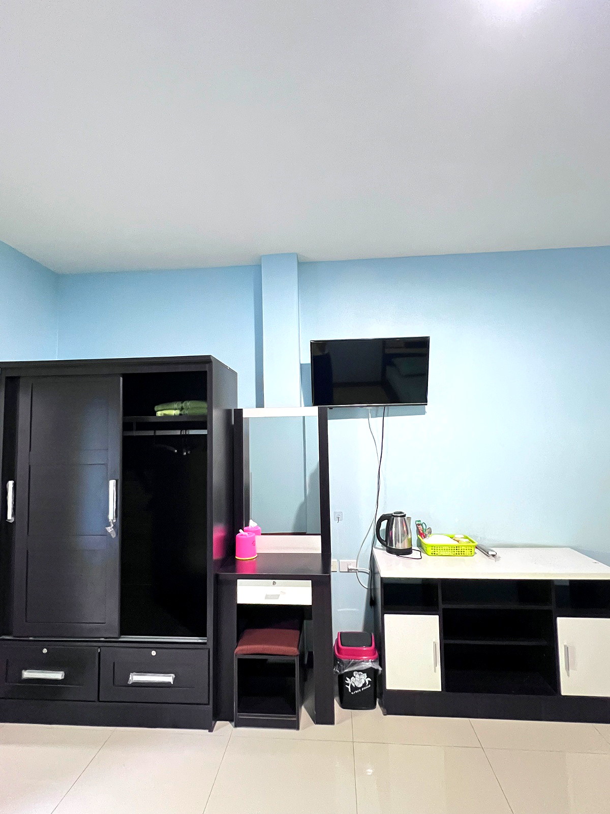 Pictures of Sasithon 888 Hill 3/12