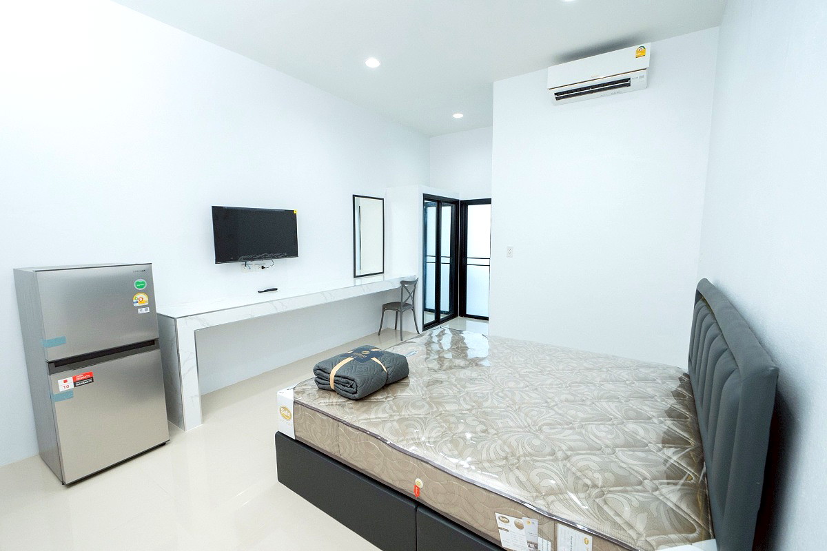 Pictures of The One Place Mukdahan 2/15