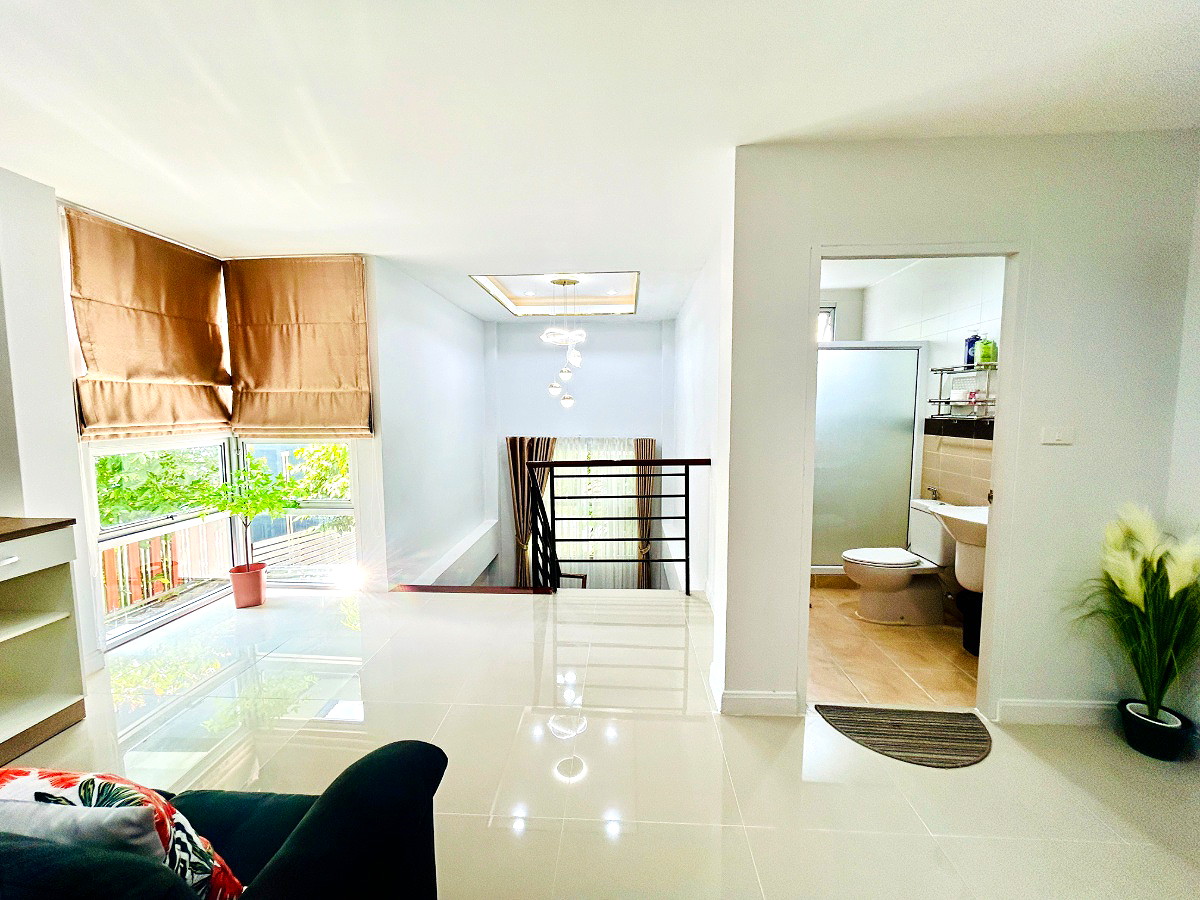 Pictures of Vibe Phuket Relax in Town Share House 17/23