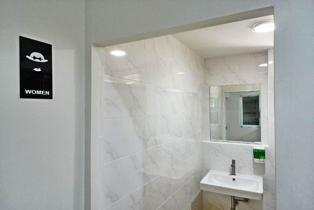 Pictures of Forgotten Hostel Silom 2/14