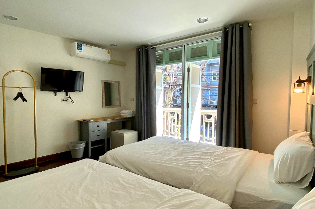 Pictures of Forgotten Hostel Silom 6/14