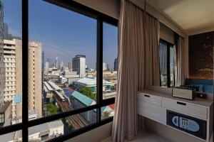 Condo · Pathum Wan, bangkok — photo 2