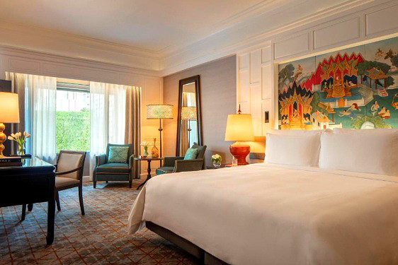 Pictures of Anantara Siam Bangkok Hotel 31/39