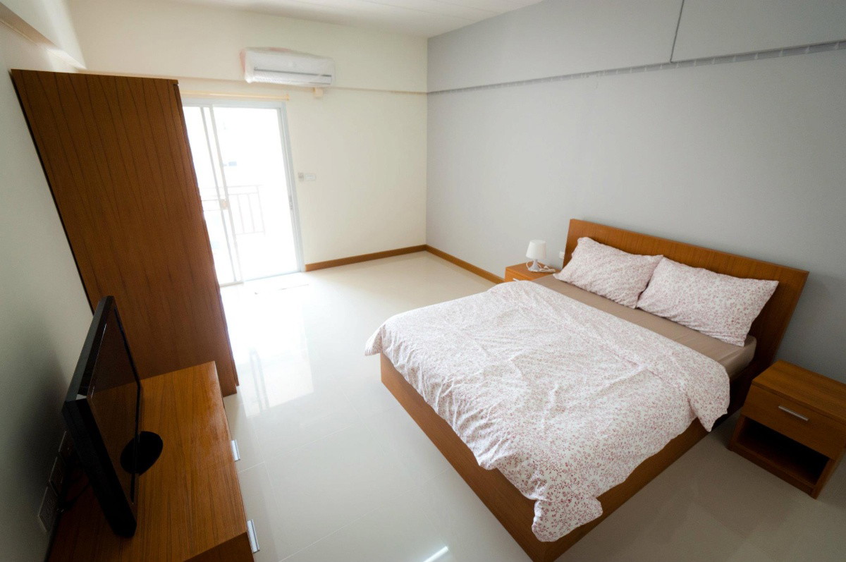 Condo · Yan Nawa, bangkok — photo 1