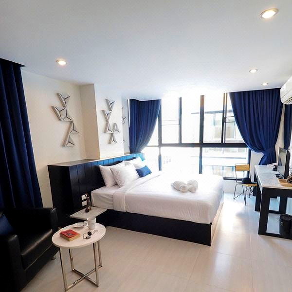 Pictures of 130 Hotel & Residence Bangkok 4/15