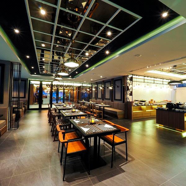 Pictures of 130 Hotel & Residence Bangkok 2/15