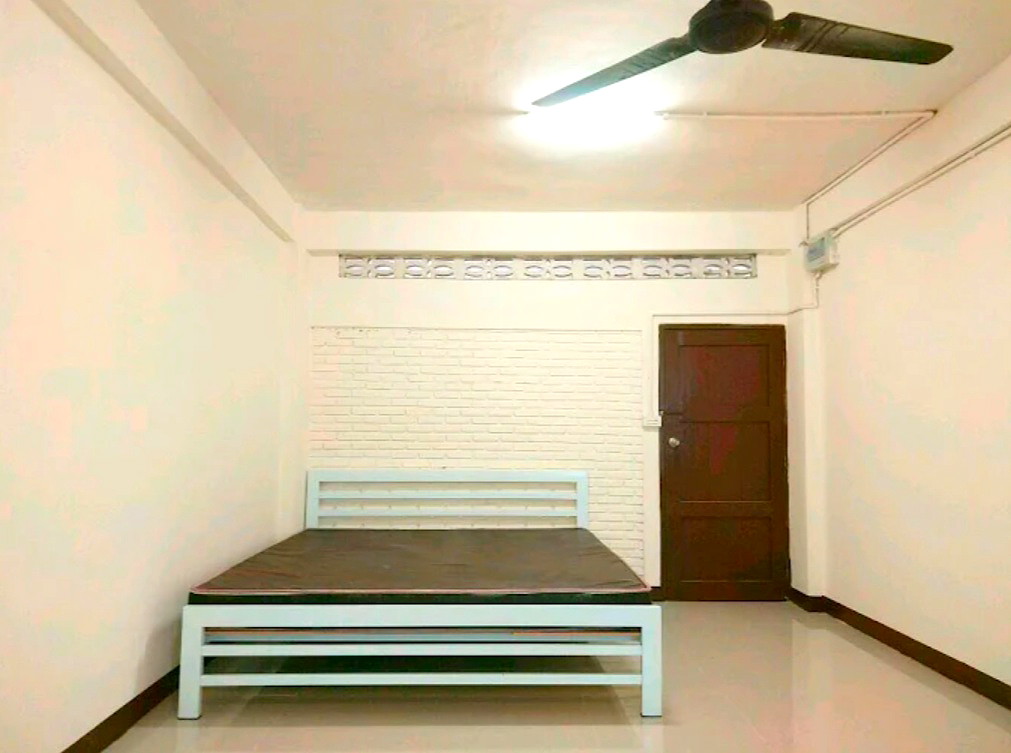 Pictures of Suanplu Apatment 1/3