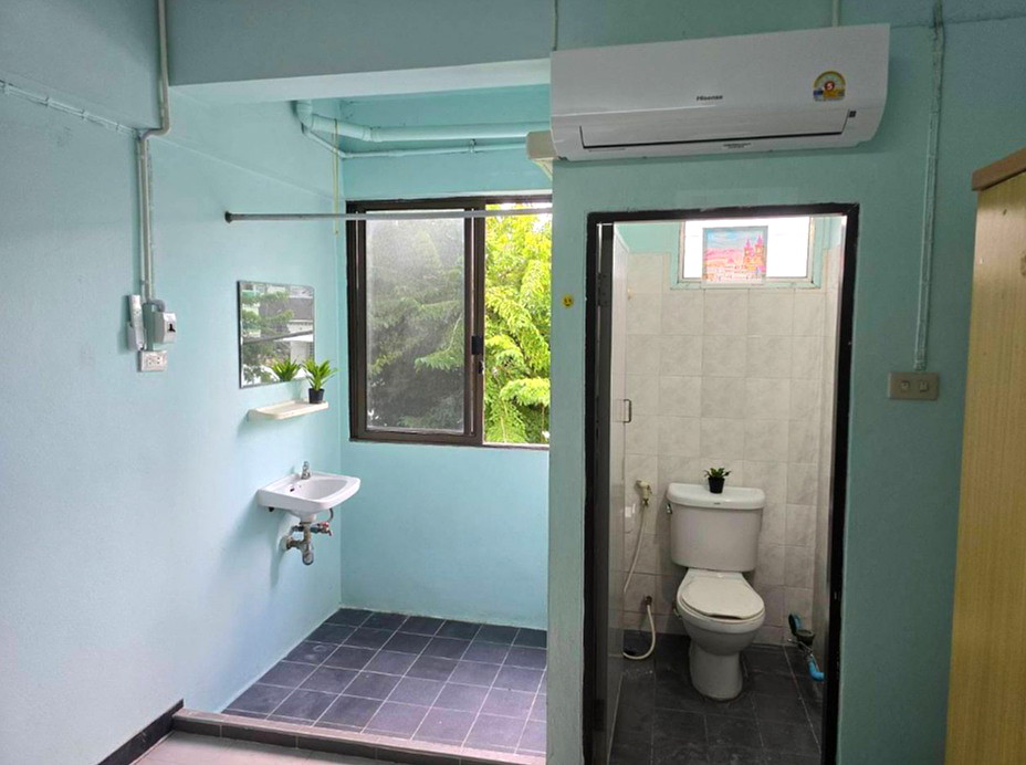 Pictures of The Terrace Apartment 2/3