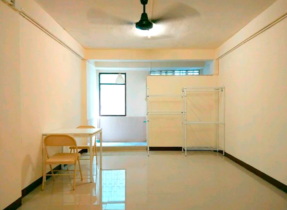 Pictures of Suanplu Apatment 2/3