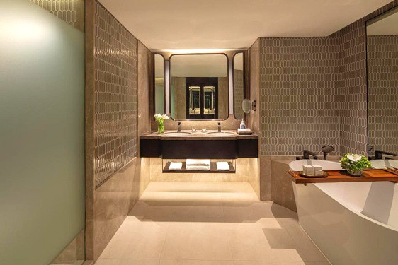 Pictures of Anantara Siam Bangkok Hotel 33/39