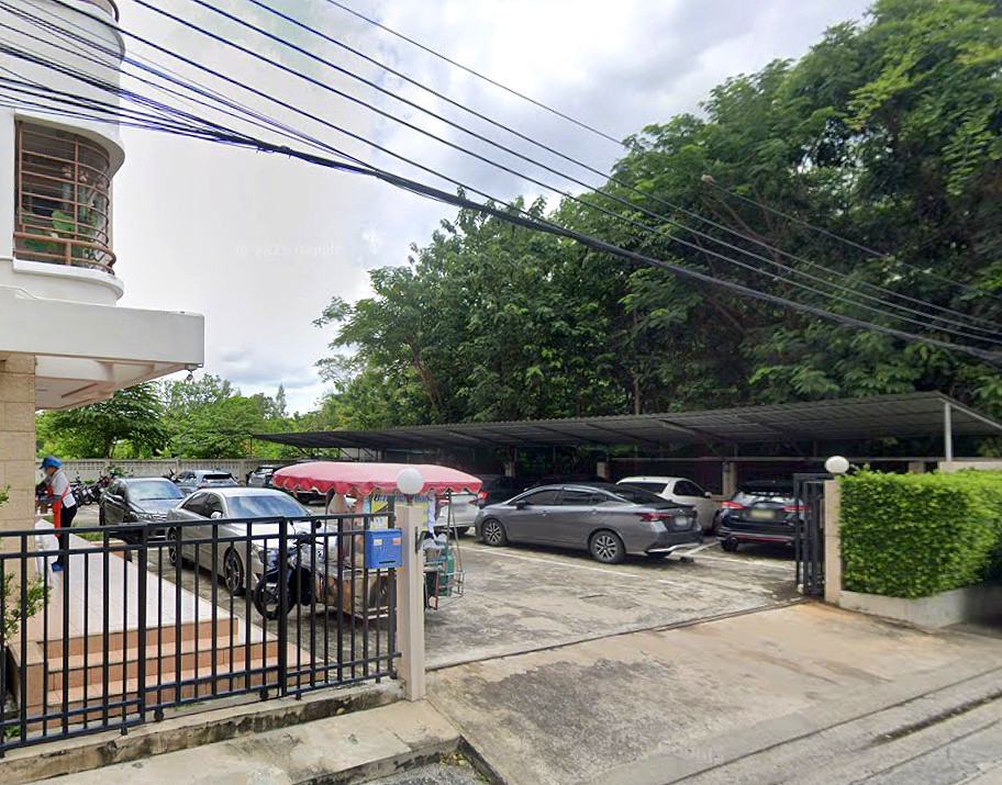 Pictures of Manas Place Apartment 2/4