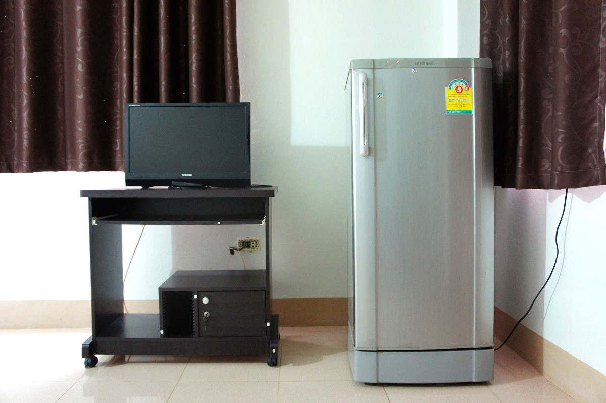 Pictures of Rungroj Apartment 4/9