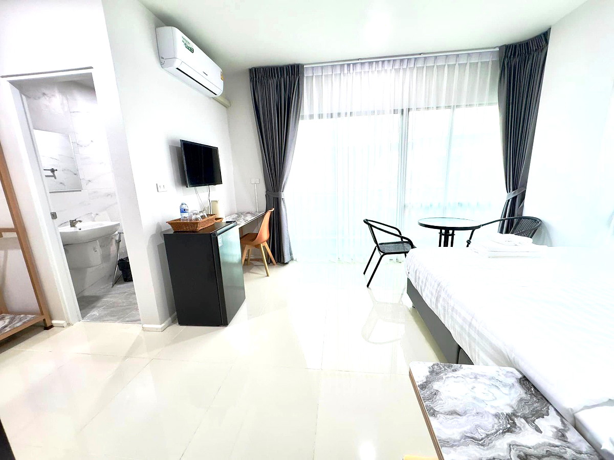 Pictures of Apple Suite Apartment  2/13