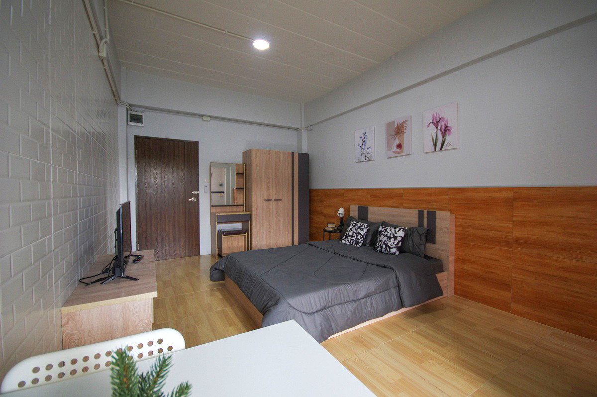 Pictures of The Green Space Apartment  3/17