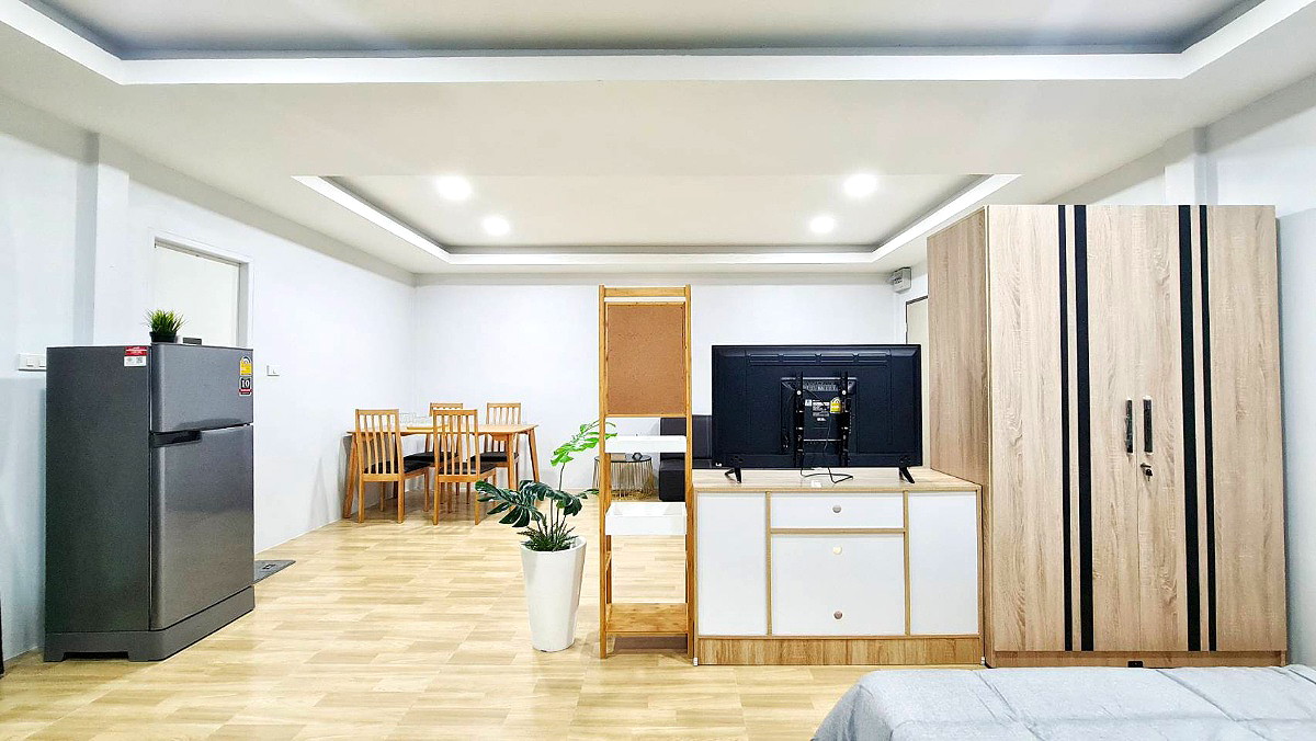 Pictures of The Green Space Apartment  7/17