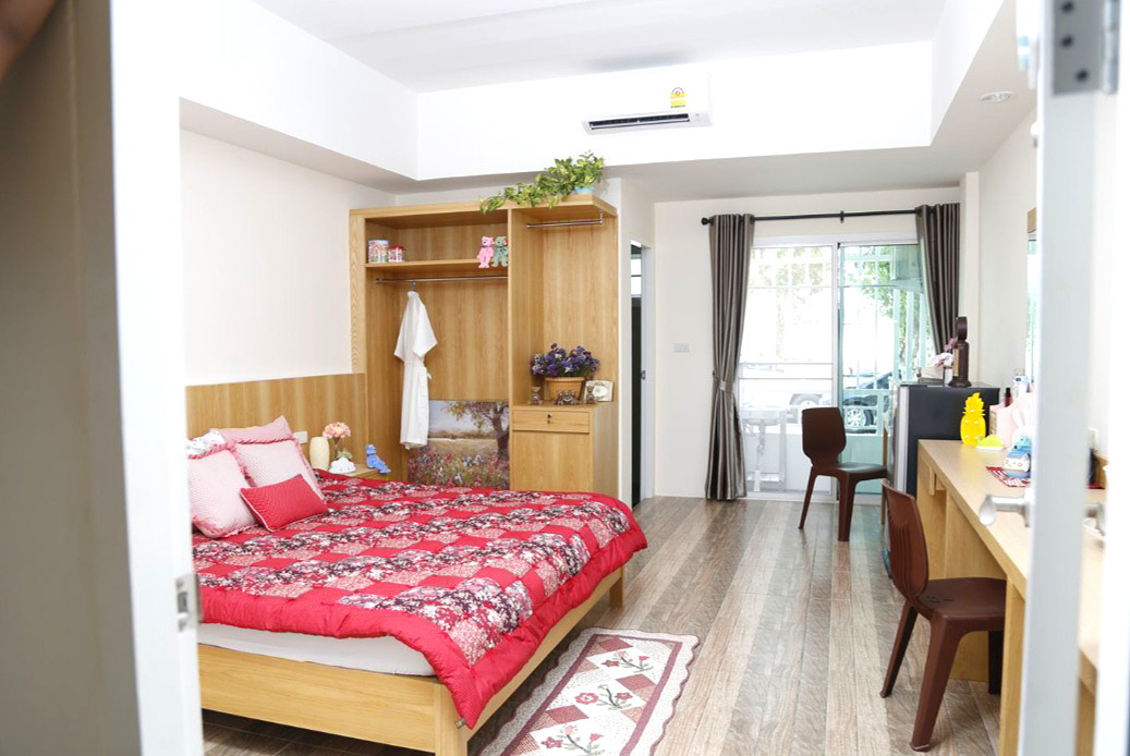 Pictures of Nionhouse 4/14