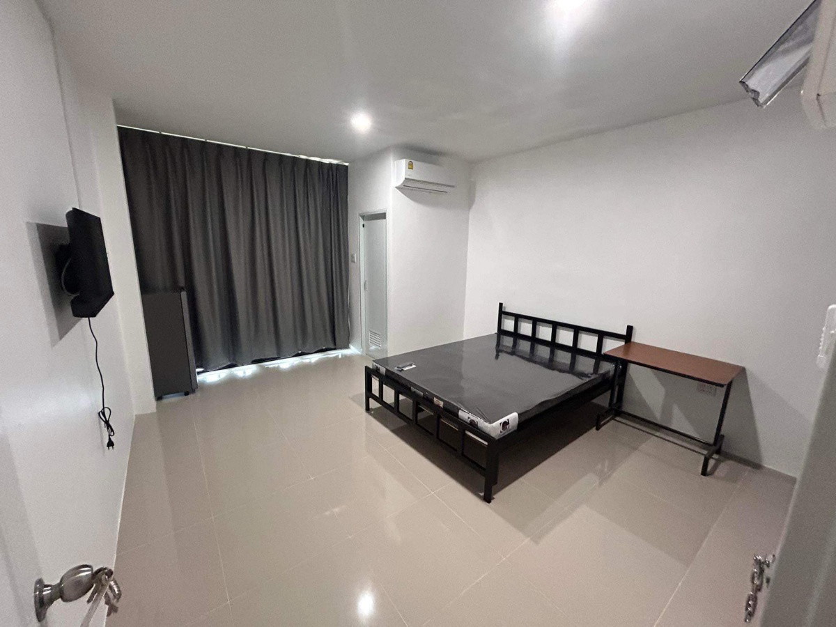 Condo — photo 1