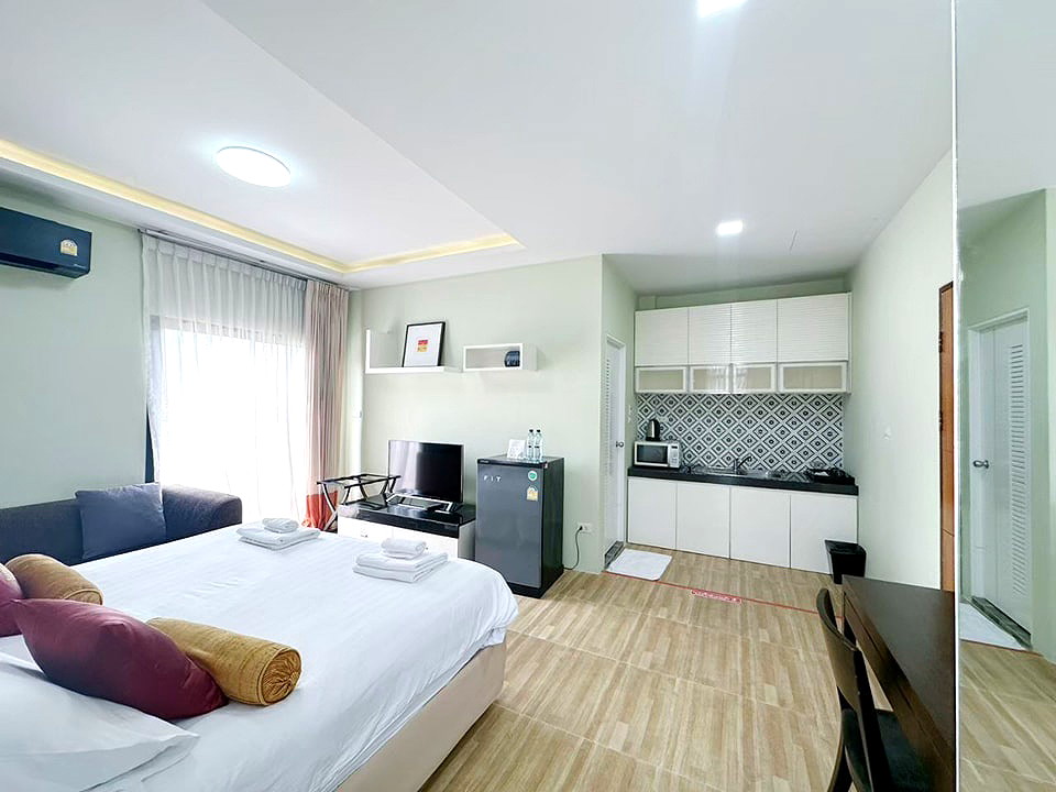 Pictures of Daddy Dream Hotel and Residence 10/25